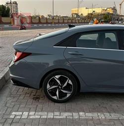 هیوندای ئەلەنترا